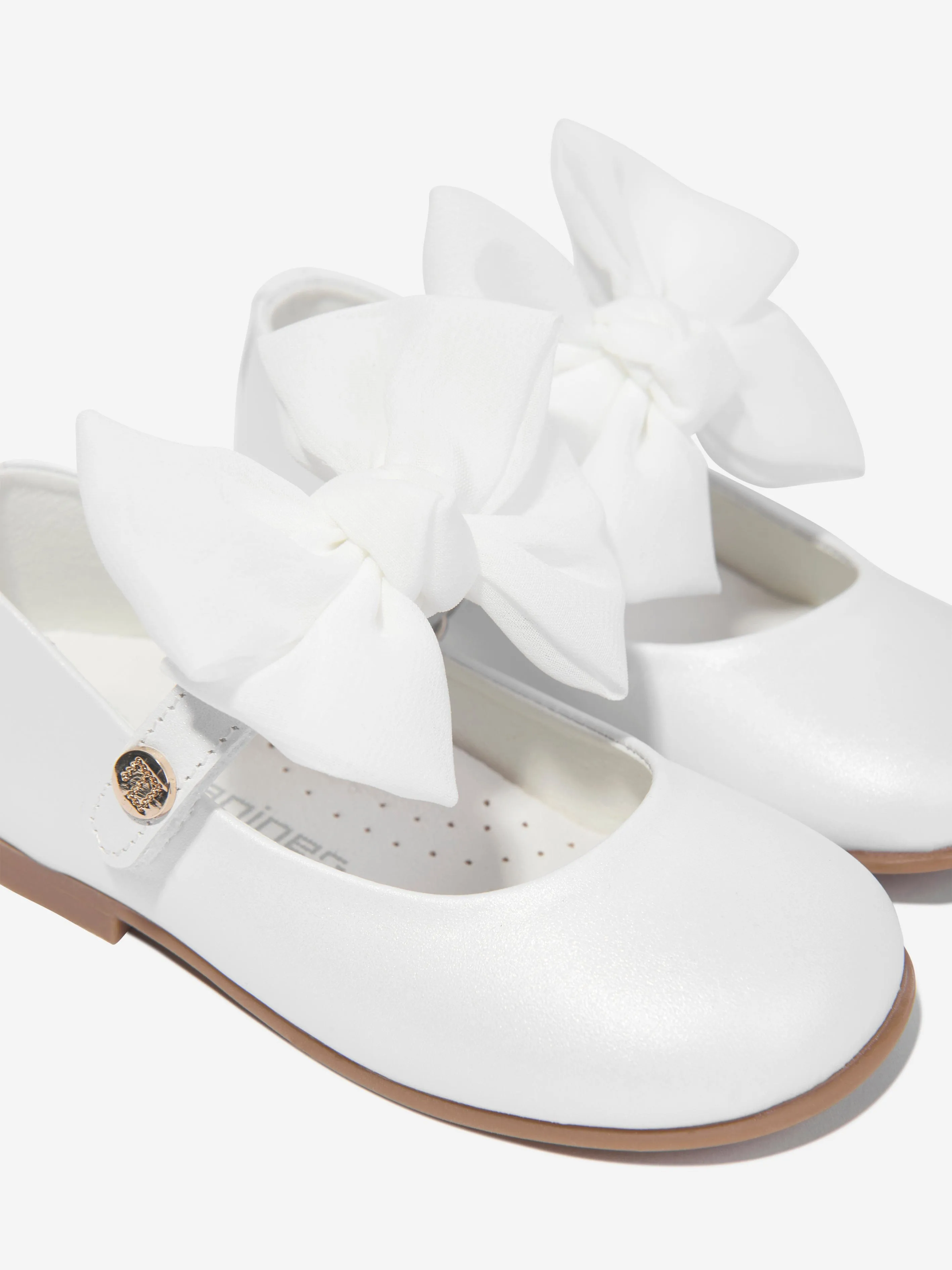 Andanines Girls Leather Bow Shoes in White