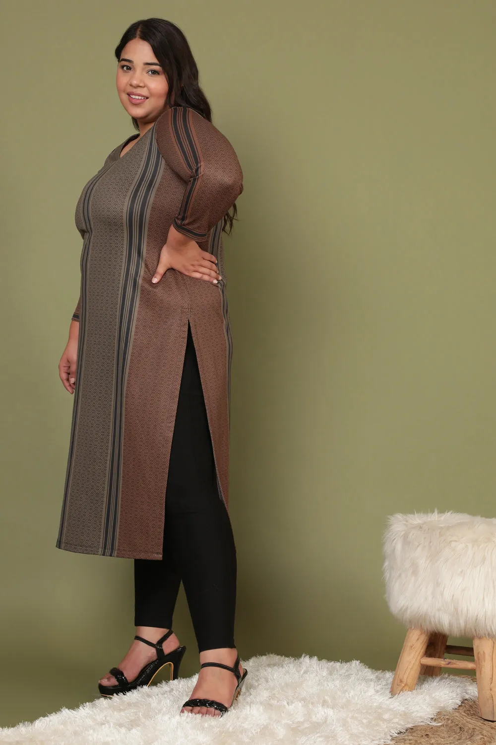 Earthen Classic Art Woolen Winter Kurti